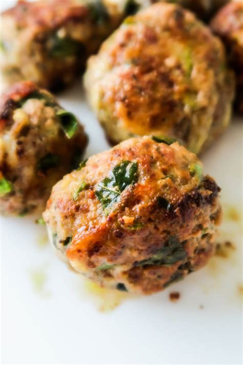 10Minute Healthy Turkey Meatballs (No Breadcrumbs!) (A Sassy Spoon